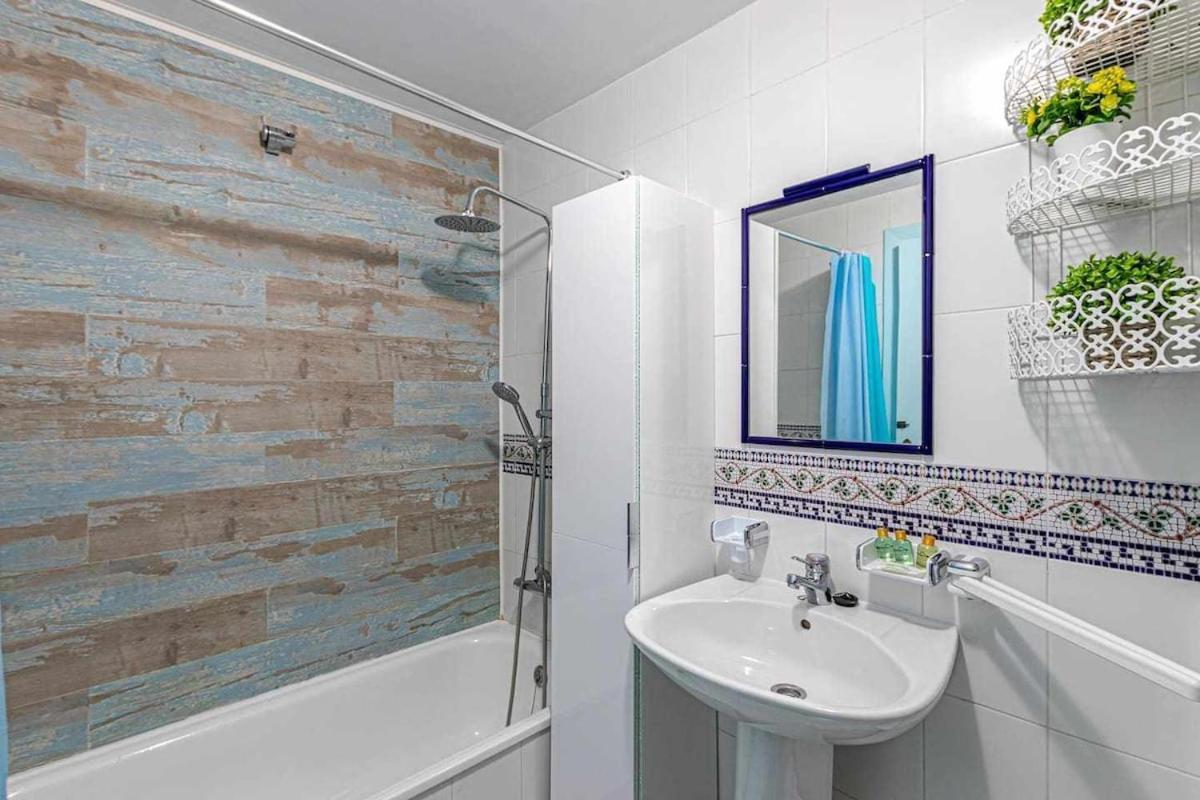 797 Holiday Rentals - Luminoso Piso Para 4 En Arroyo De La Miel Kültér fotó